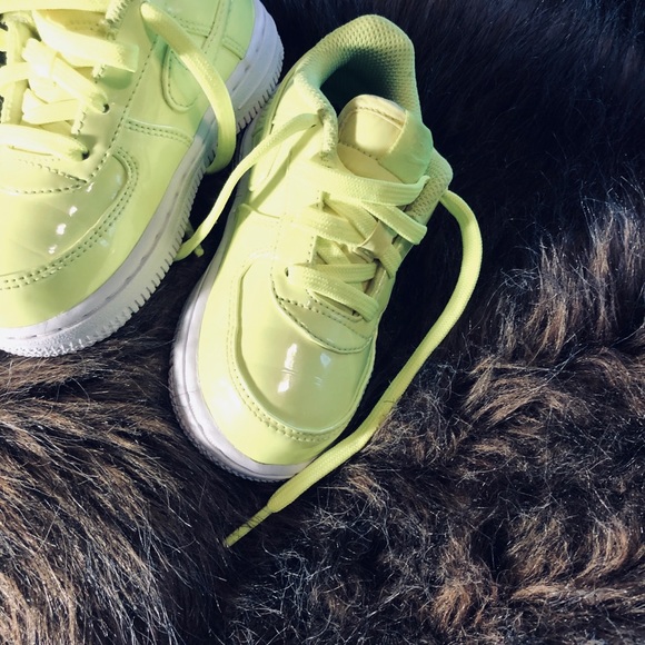 Nike AIR FORCE 1 - Picture 5 of 6